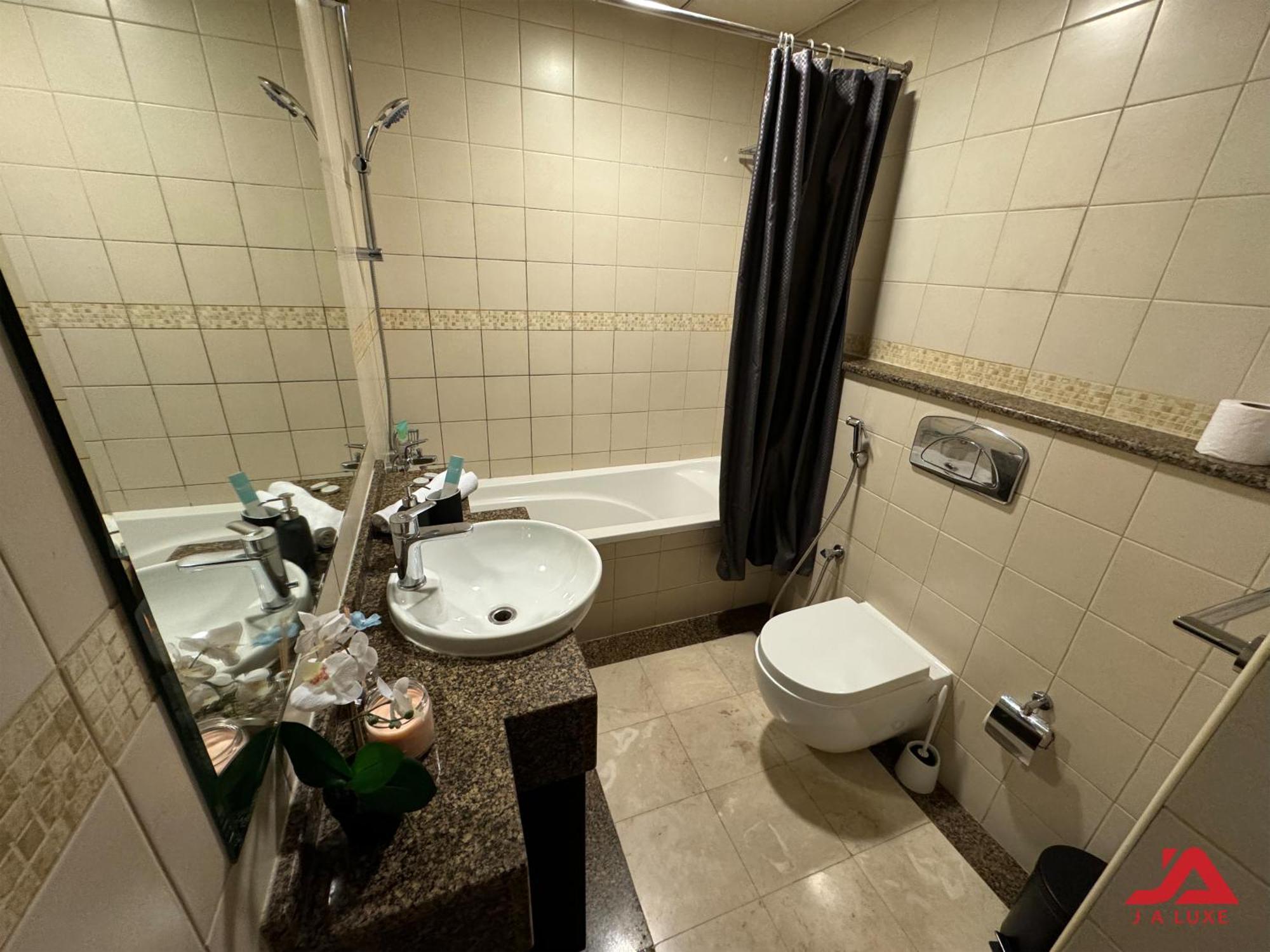 Cozy Marina & Sea View Apt In Bay Central Tower Dubai Marina With Modern Gym & Pool, Steps To Beach & Metro Buitenkant foto
